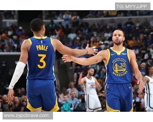 勇士与灰熊激战正酣直播360全景呈现精彩瞬间